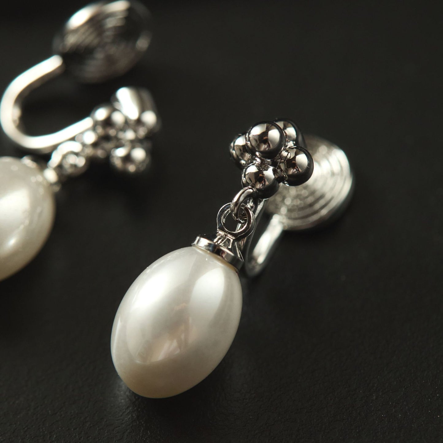 Oliana Simple Pearl Mosquito Coil Elegant Female Ear Earrings