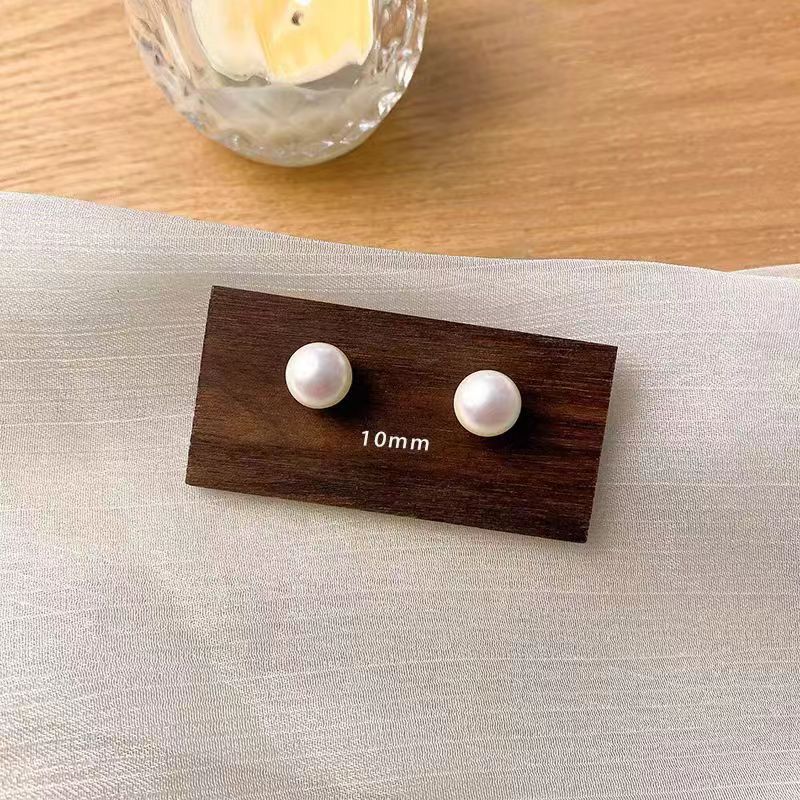 Light Pearl Female Needle Luxury Temperament Niche Earrings