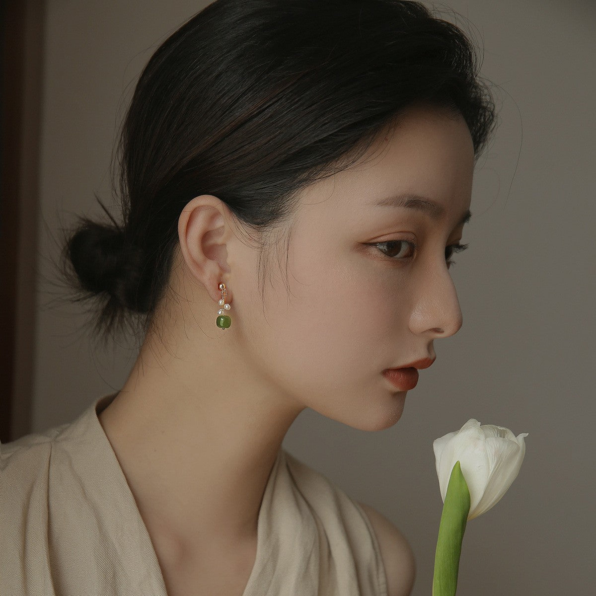 Jade Light Luxury High-grade Ear Clip Mosquito Earrings