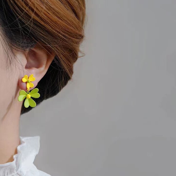Contrast Color Flower Mori Niche Design Simple Sweet Earrings