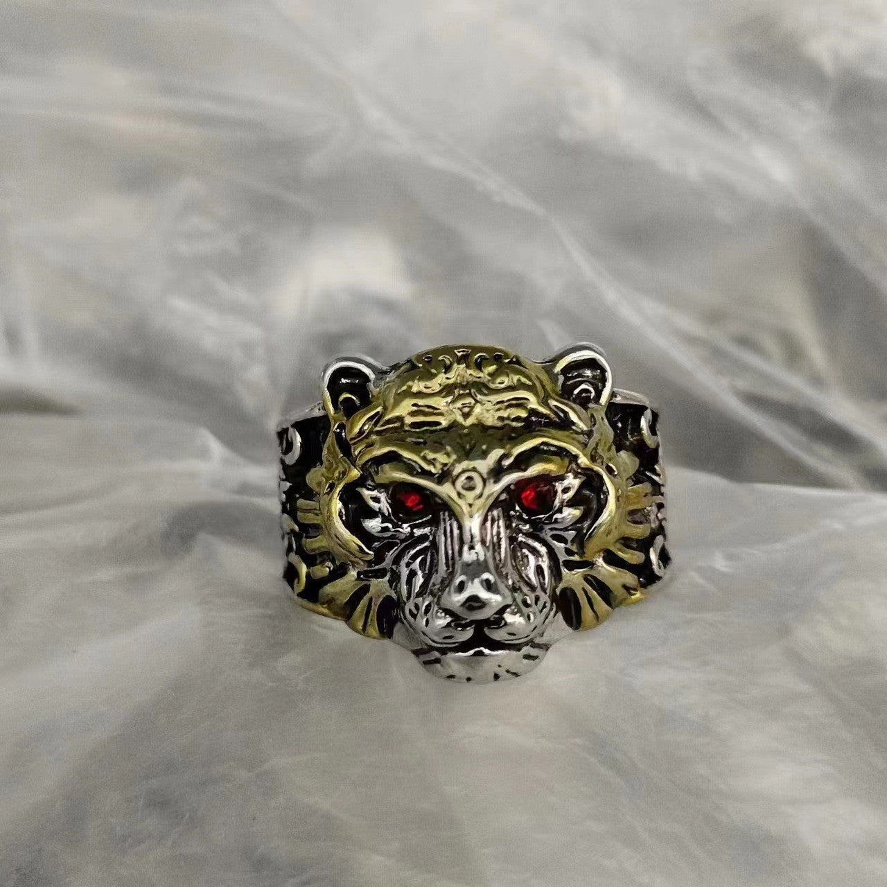 Men's King Fashion Personality Retro Ethnic Style Domineering Rings