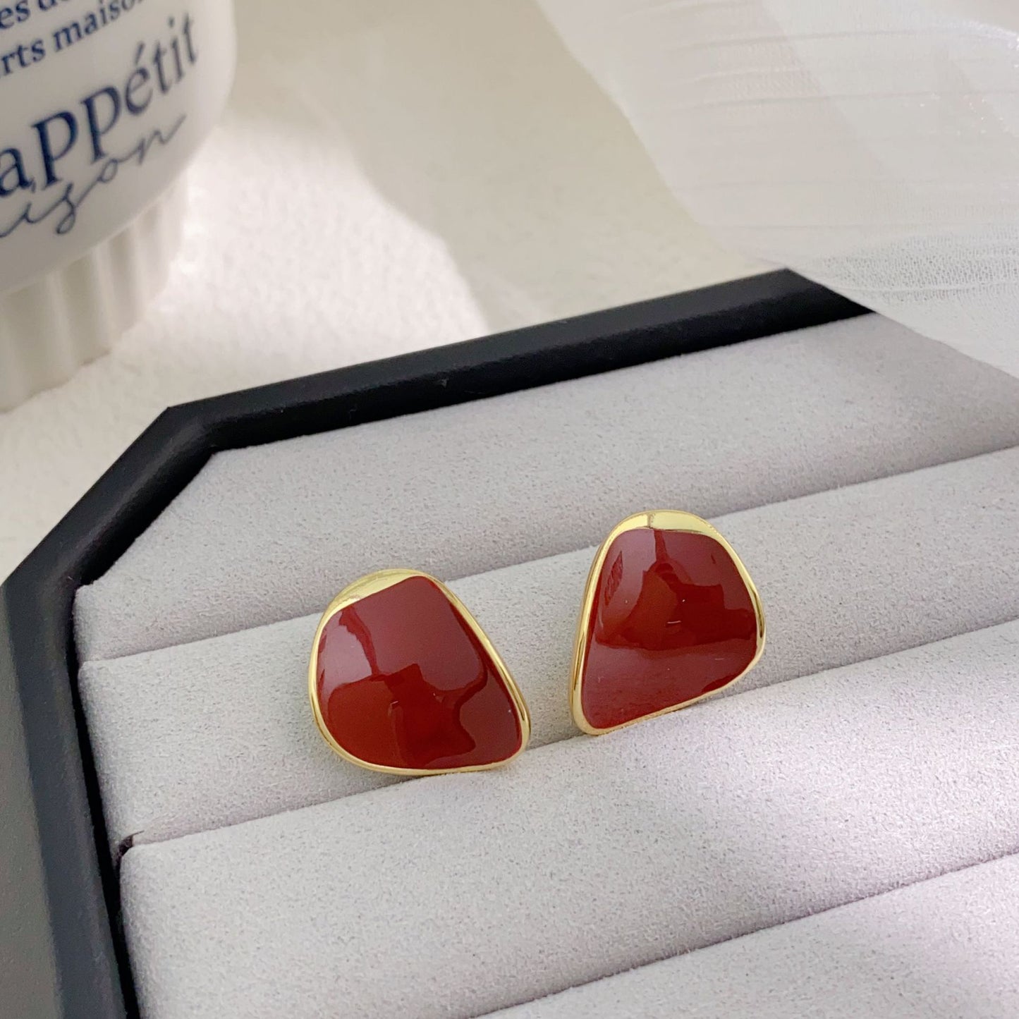 Women's French Retro Red Enamel Drip Glazed Earrings