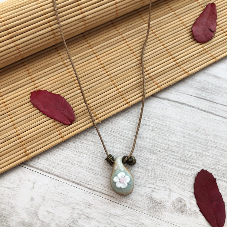 Women's Handmade Retro Sweet Fresh Ceramic Pinch Pendants