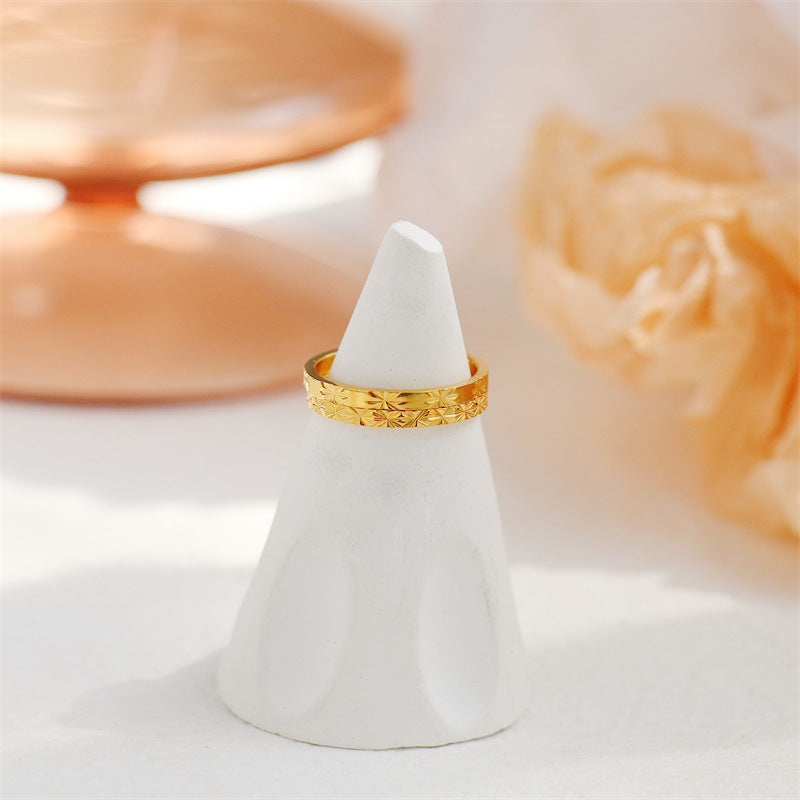 Light Batch Flower Pattern Elegant Female Retro Personality Rings