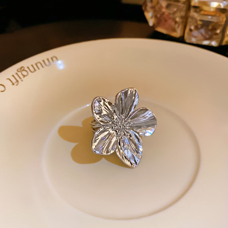 Flower Open Niche Exaggerated Design Index Rings