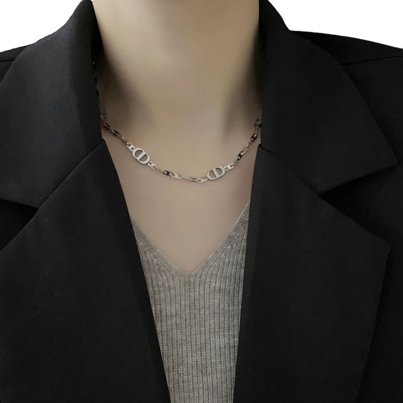 Women's Steel Pig Nose Light Luxury High-grade Retro Necklaces