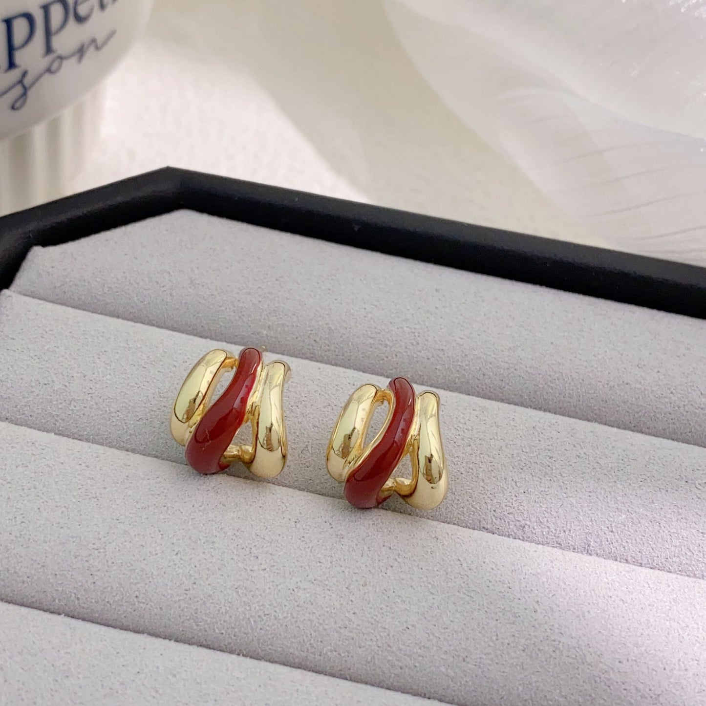 Women's French Retro Red Enamel Drip Glazed Earrings