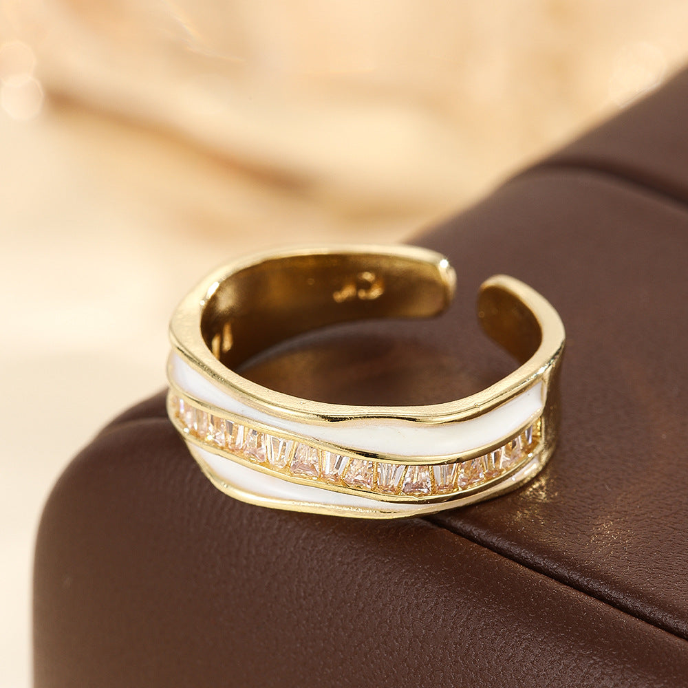 Simple Romantic Pearlescent White Drip Glazed Index Rings