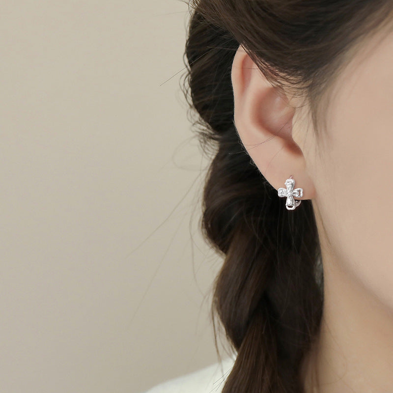 Flower Zircon Daily Commute Style Lucky Four-leaf Clover Four Petal Ear Buckle