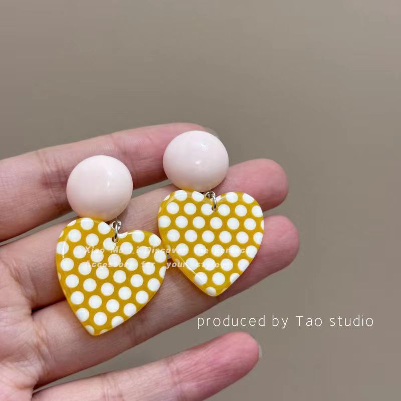 Retro Red Style Exaggerated Painless Fake Earrings