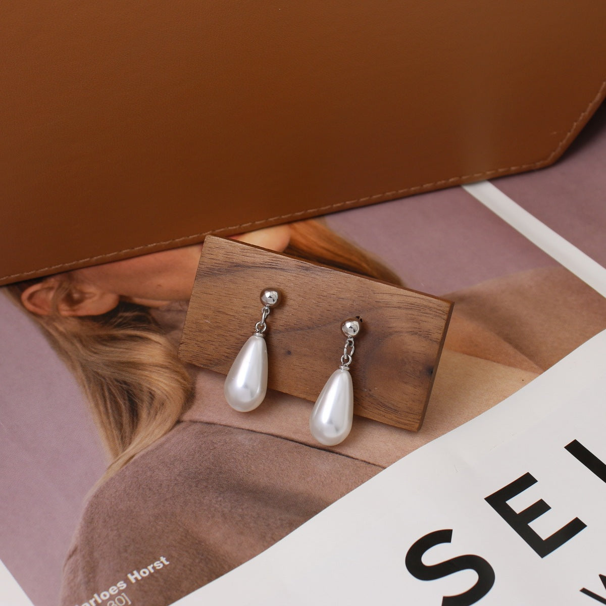 Drop-shaped Pearl Simple High-grade Elegant Water Earrings