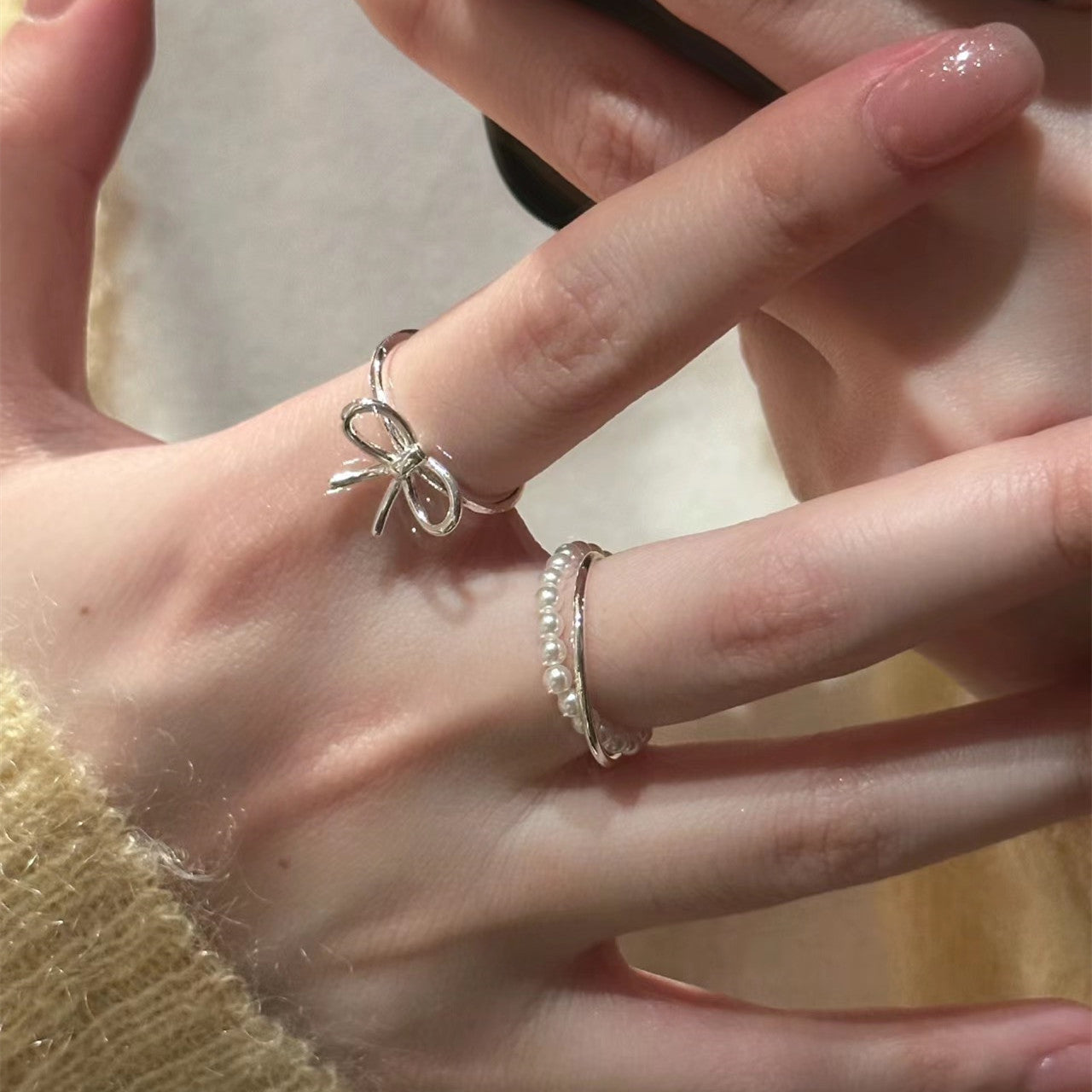 Women's Pearl Bow Elastic Cross Light Luxury Rings