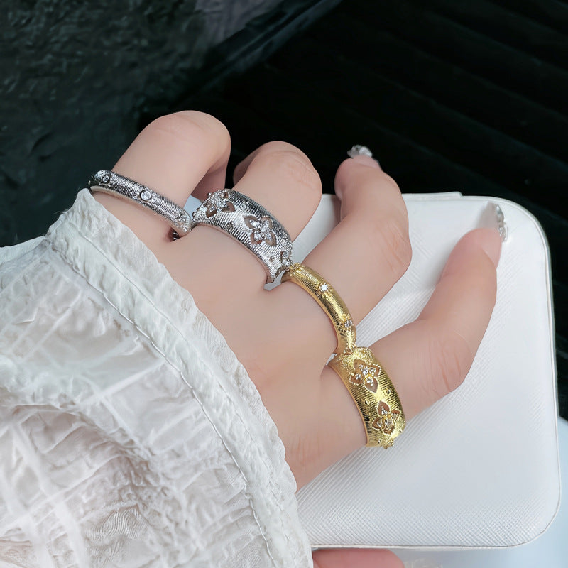 Exquisite Expensive Brushed Clover Female Cold Simple High Rings