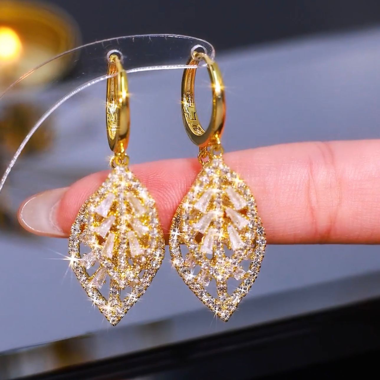 Full Diamond Leaves Clip Elegant Unique Light Luxury Ear Buckle