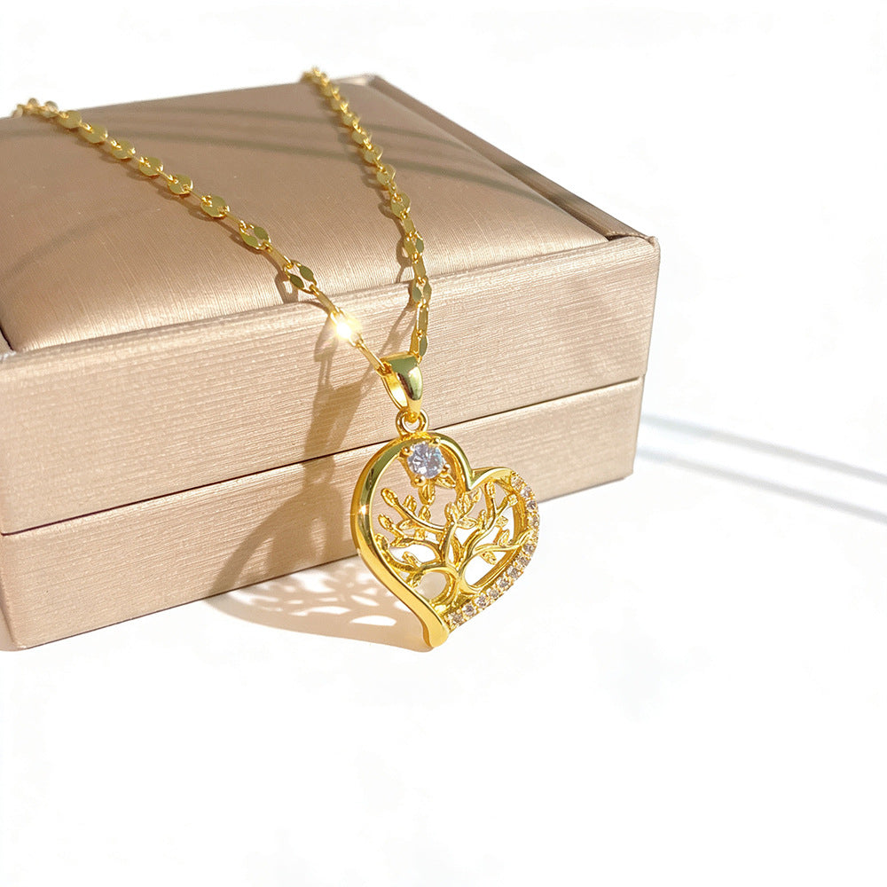 Love Heart-shaped Titanium Steel Female Inlaid Zircon Light Luxury Clavicle Necklaces