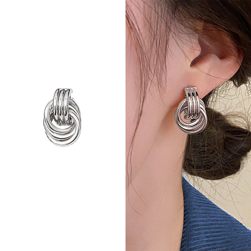 Women's Circle Twist Design High-grade Copper Plated Stud Earrings