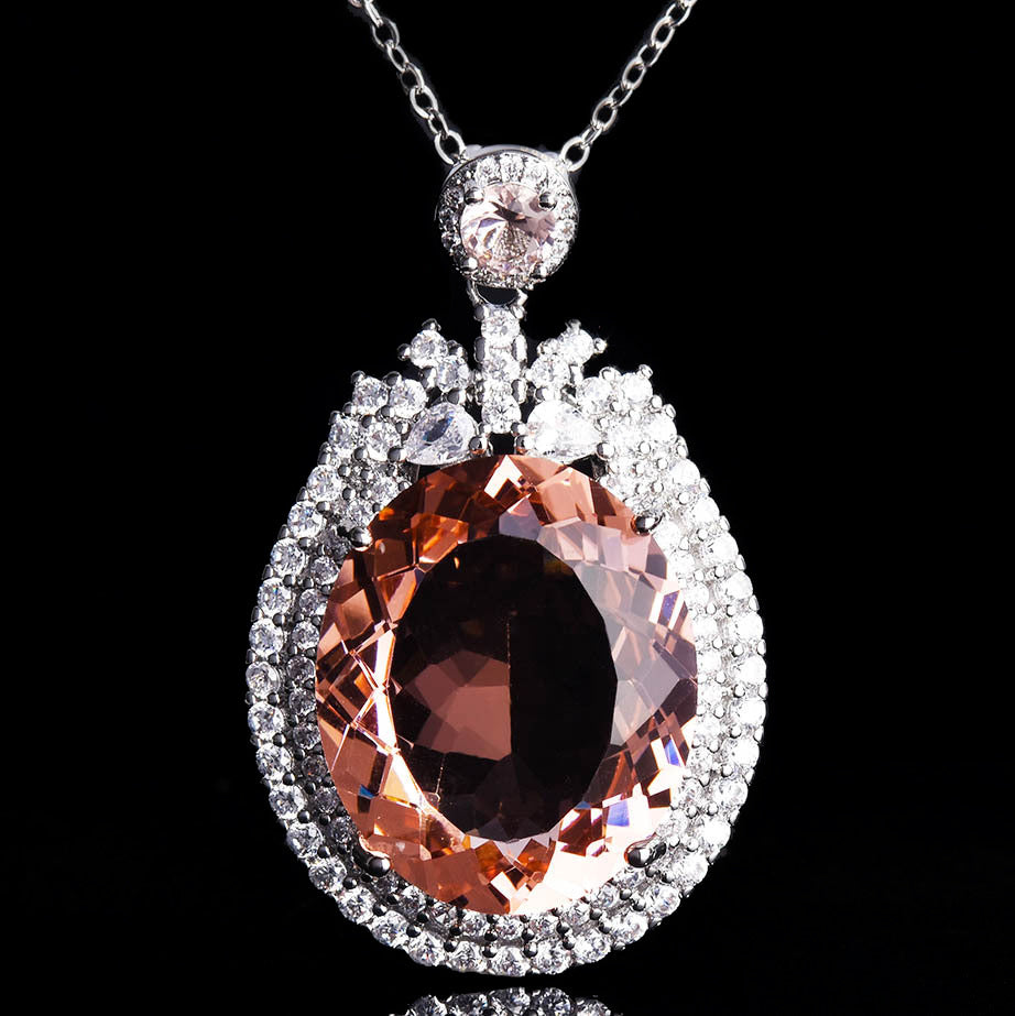 Streaming On Big Diamond Golden Colored Pendants