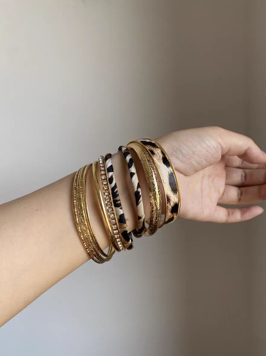 Flower Round Female Personality Fashion Exquisite Versatile Design Bracelet