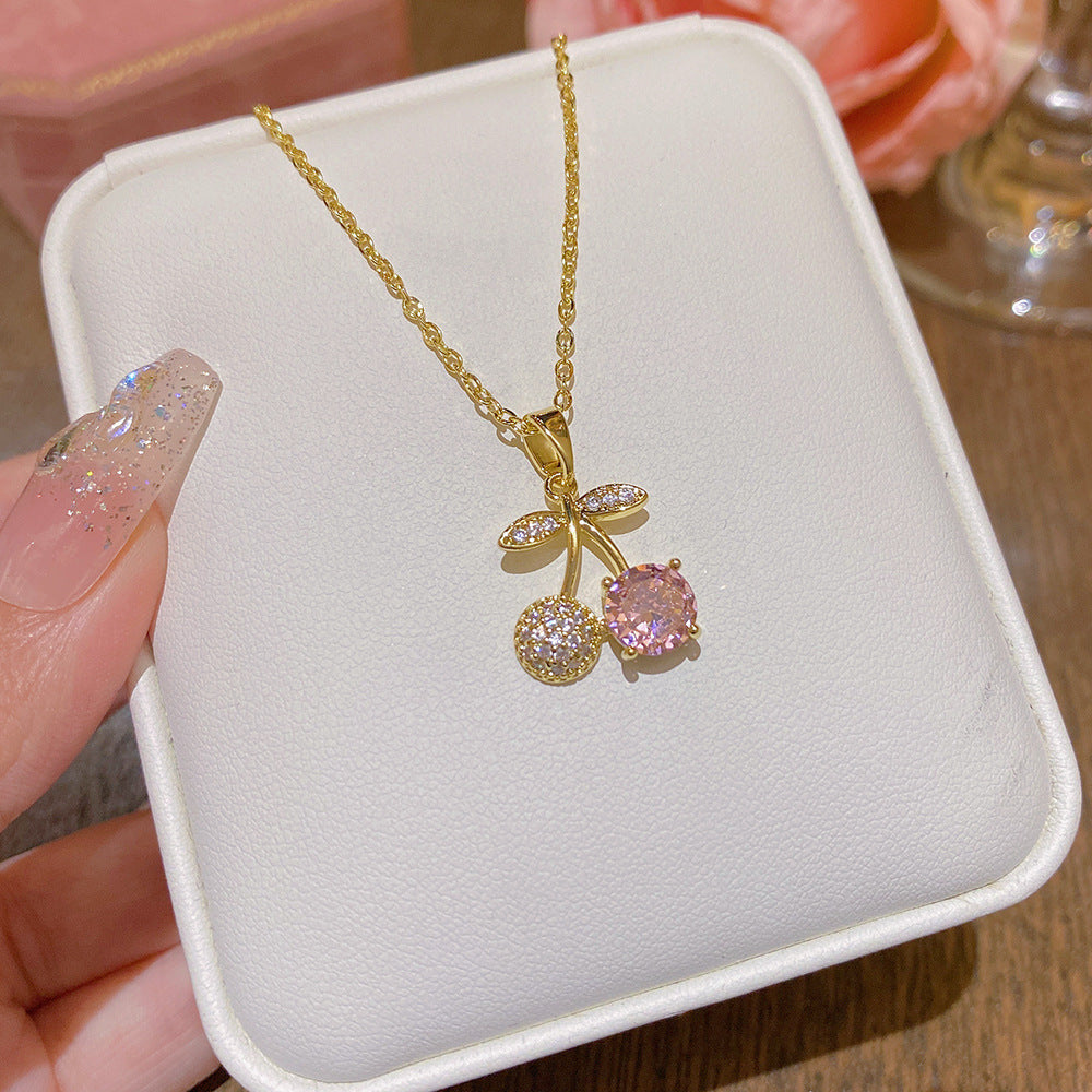 Women's Peach-colored Sweet Four-leaf Light Luxury Fashionable Versatile Clavicle Necklace
