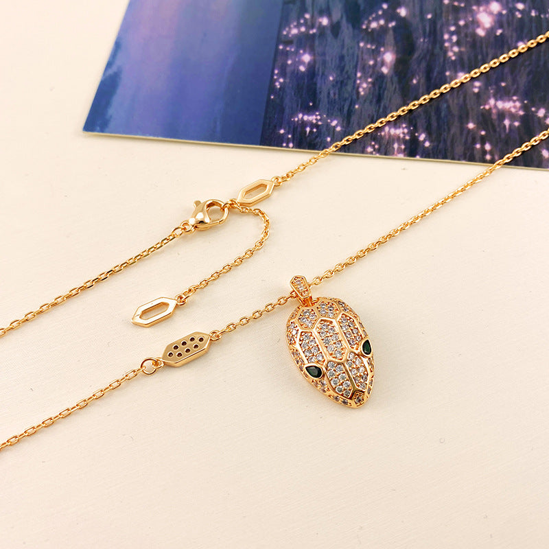 Fashion Starry Diamond Snake Head Rose Necklaces