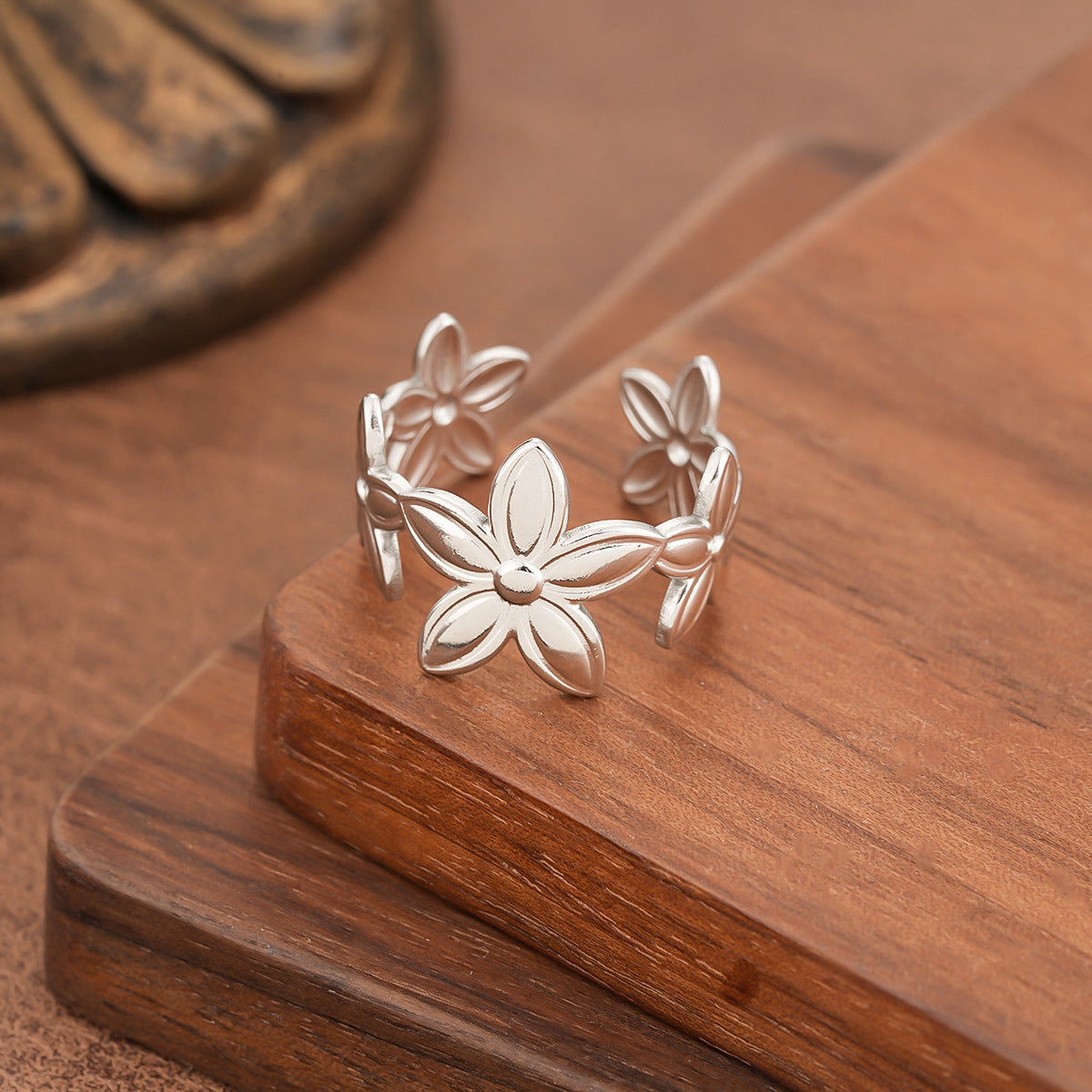 Fashionable Flower Simple Cold Style Unique Design Ring