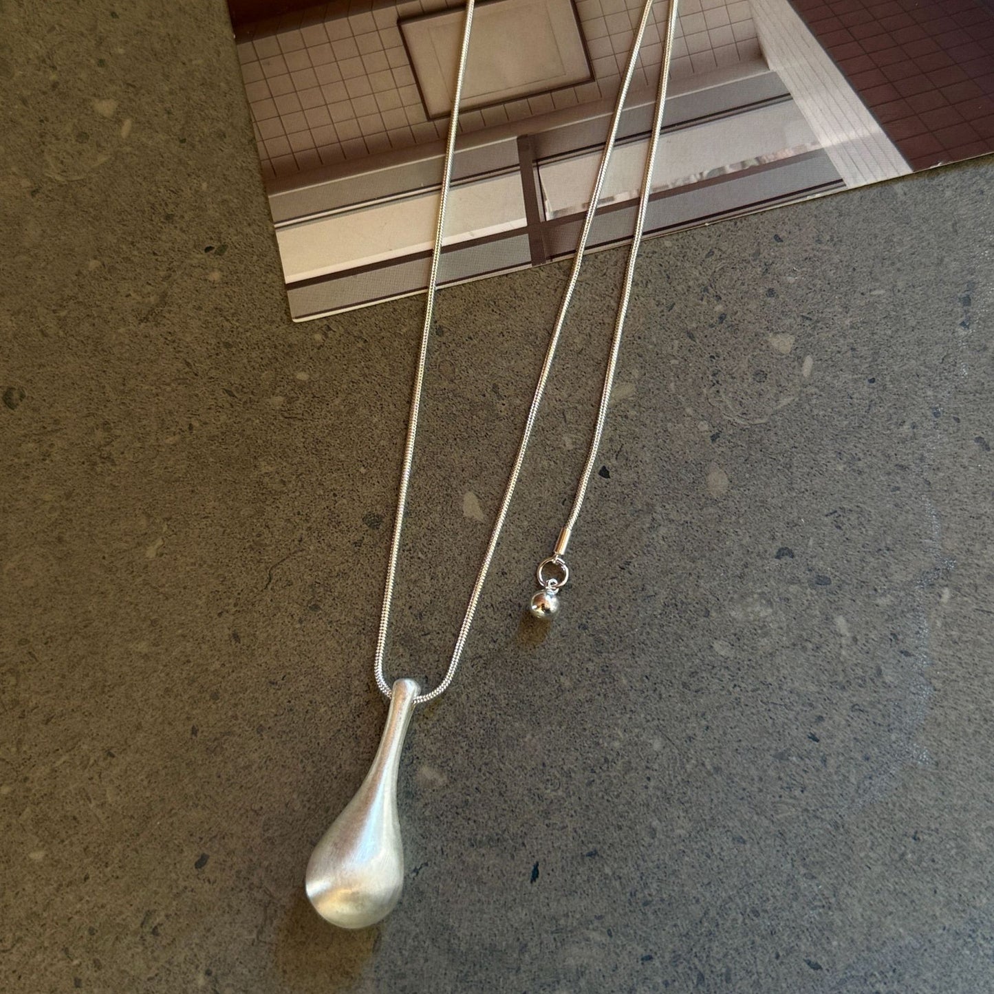 Women's Minimalist Sier Drop Style Light Luxury High-grade Necklace