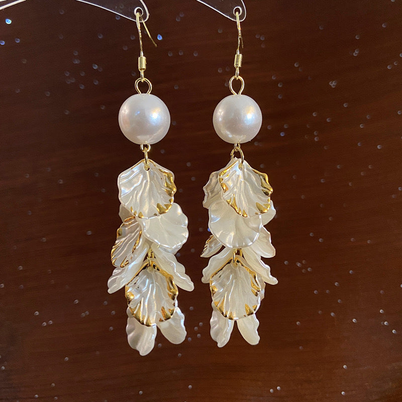 Women's Style Refined Simple High-grade Pearl Crystal Tassel Earrings