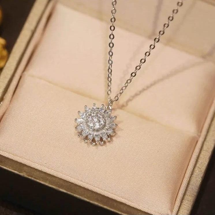 Flower God Fashionable Elegant Korean Style High-grade Light Necklaces