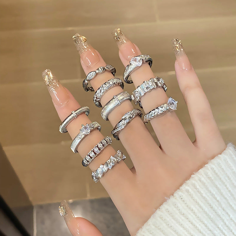 Women's Retro Brushed Fine Wide Light Luxury Rings