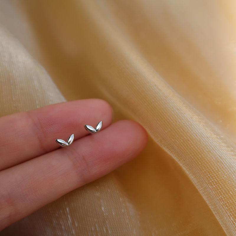 Women's Sterling Sier Simple Petite Niche Design Earrings