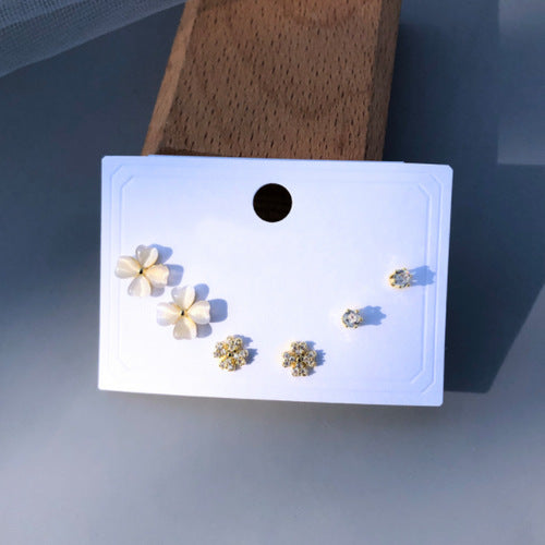 Women's Fashionable Temperament Pearl Design Opal Stone Ear Niche Earrings