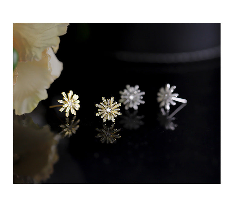 Little Daisy Simple Cold Style Flower Earrings
