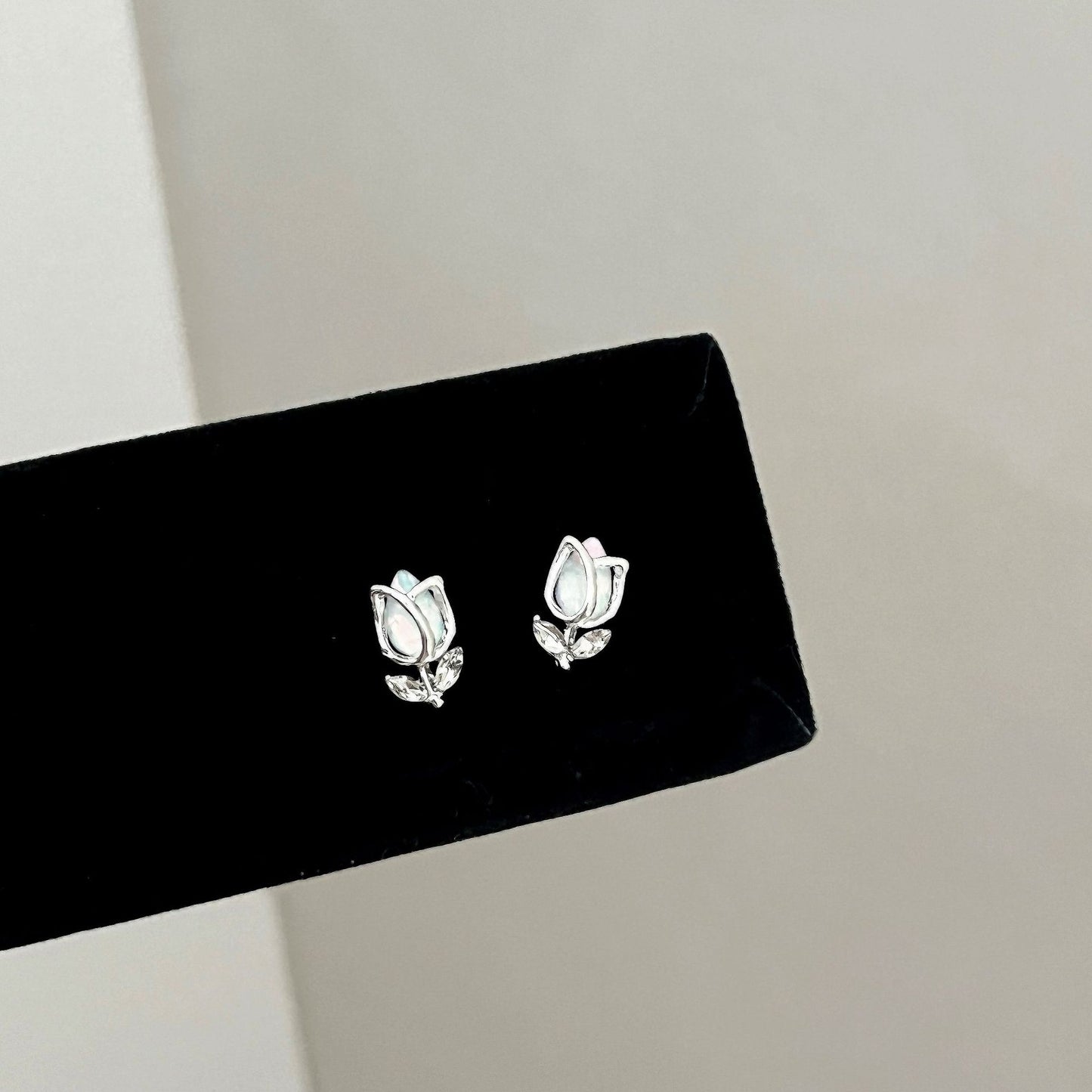Female Sweet Fresh Temperament Niche Design Summer Versatile Stud Earrings