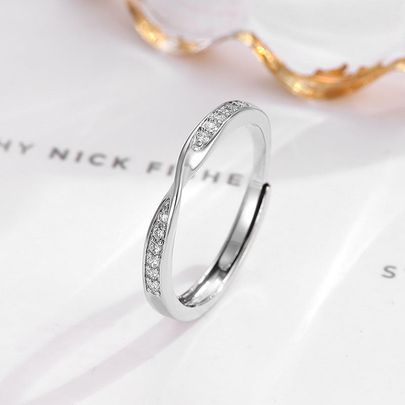 Women's & Men's Mobius Strip Couple Long-distance Love Commemorative Design Ring