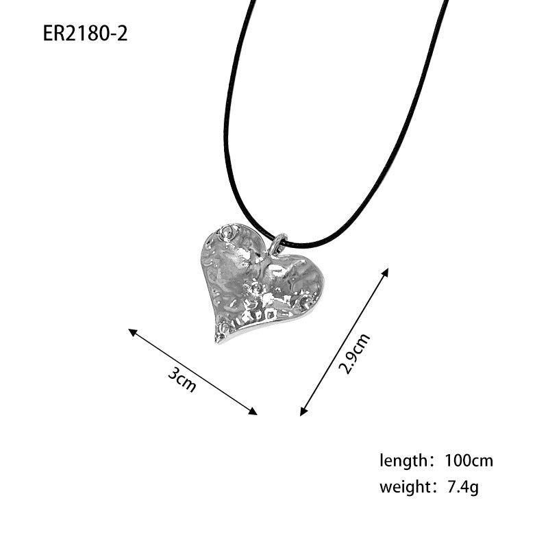 Women's For Minority High-grade Wrinkled Skin Peach Heart Gold Necklaces