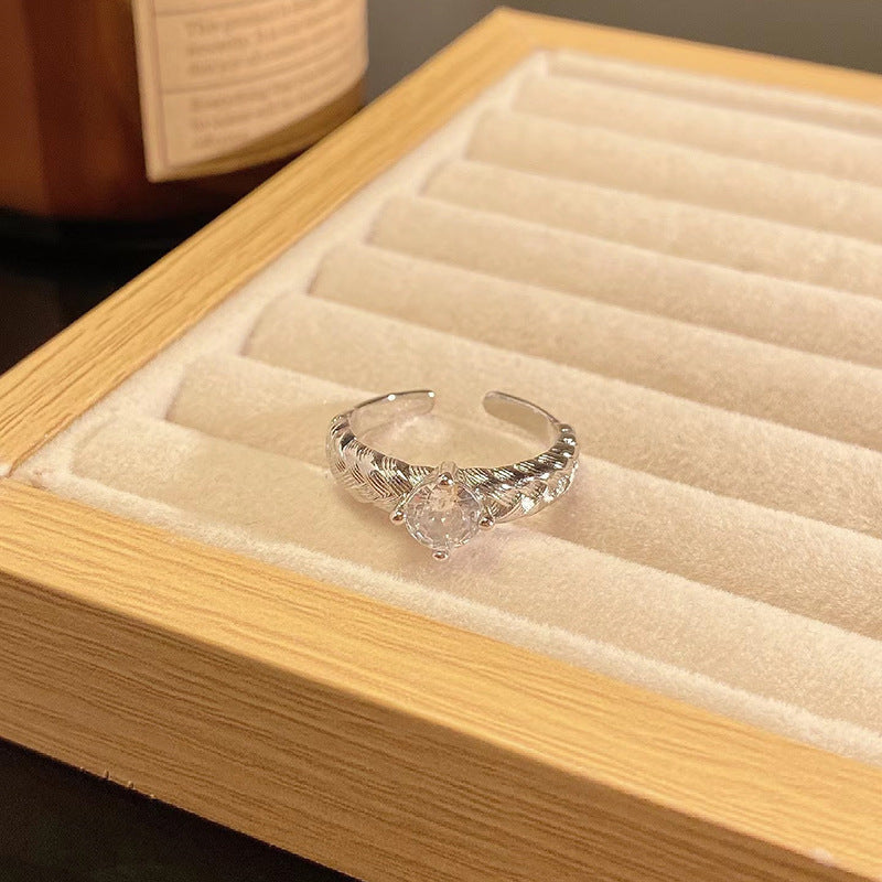 Women's Retro Brushed Fine Wide Light Luxury Rings