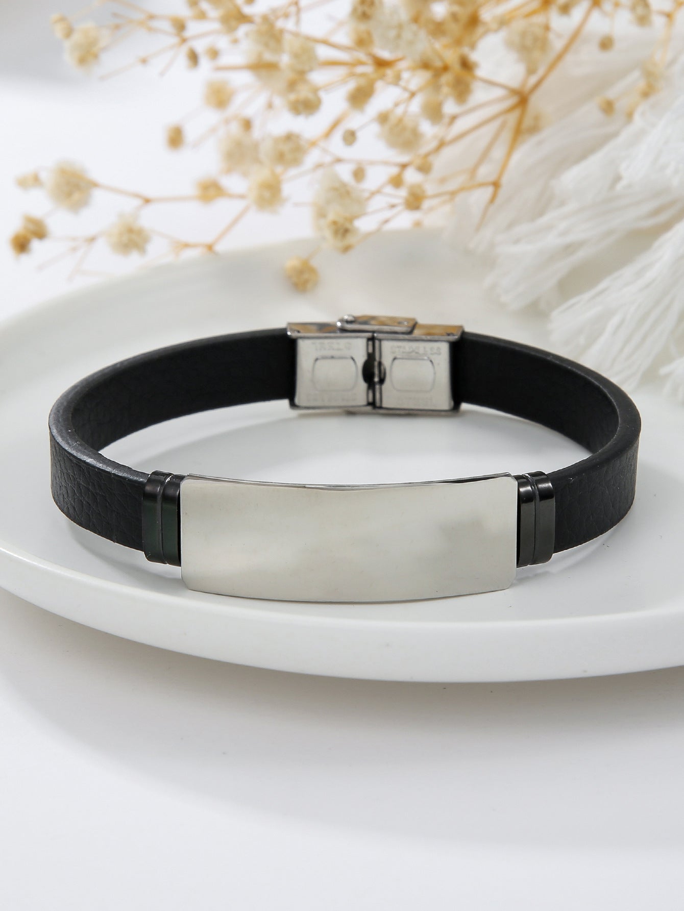 Women's Elegant Leather Hip Hop Stainless Steel Bracelets