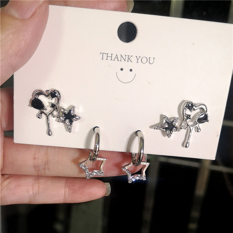 Women's Creative Dark Love Heart Niche Design Earrings