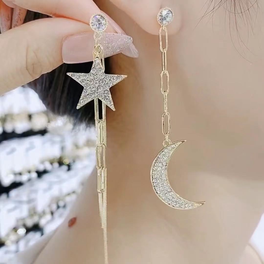 Women's Asymmetric Star Moon Tassel Exaggerated Temperamental Earrings