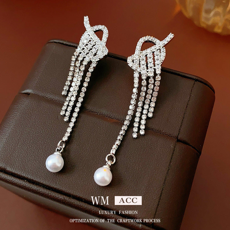 Zircon Letter Long Light Luxury High-grade Fashion Simple Earrings