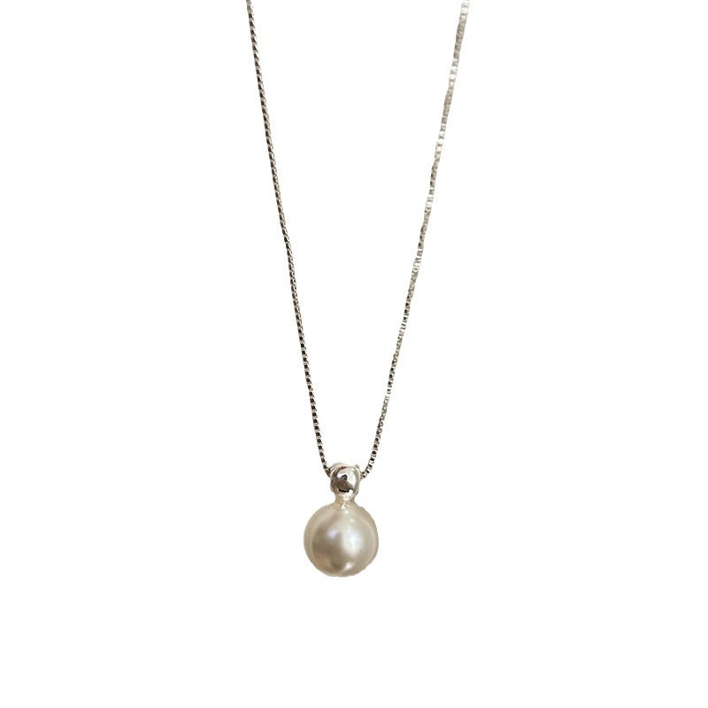 Women's Elegance French Classic Style Clavicle Chain Necklaces