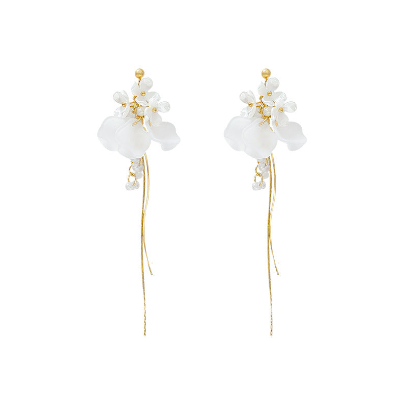 Super Fairy Gentle White Flower Long Female Niche Design Stud Earrings