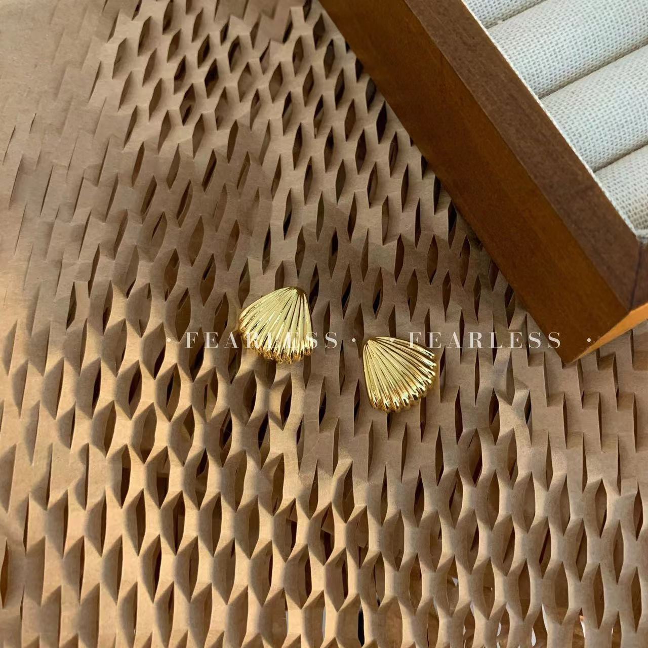 Women's Sier Needle Retro Geometric Metal Design Earrings