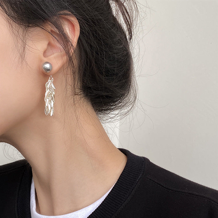 Leaf Metal Tassel Female Design Sense Earrings