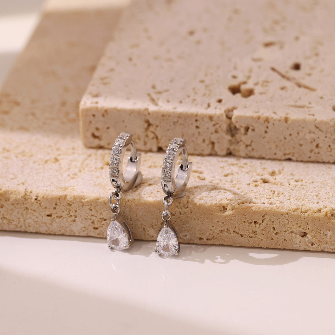 Drops Exquisite Temperament Wild High Sense Ear Earrings
