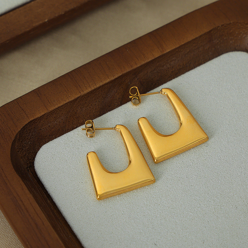 Fashionable Temperament Elegant Accessories Three-dimensional Radian Design Sense Earrings
