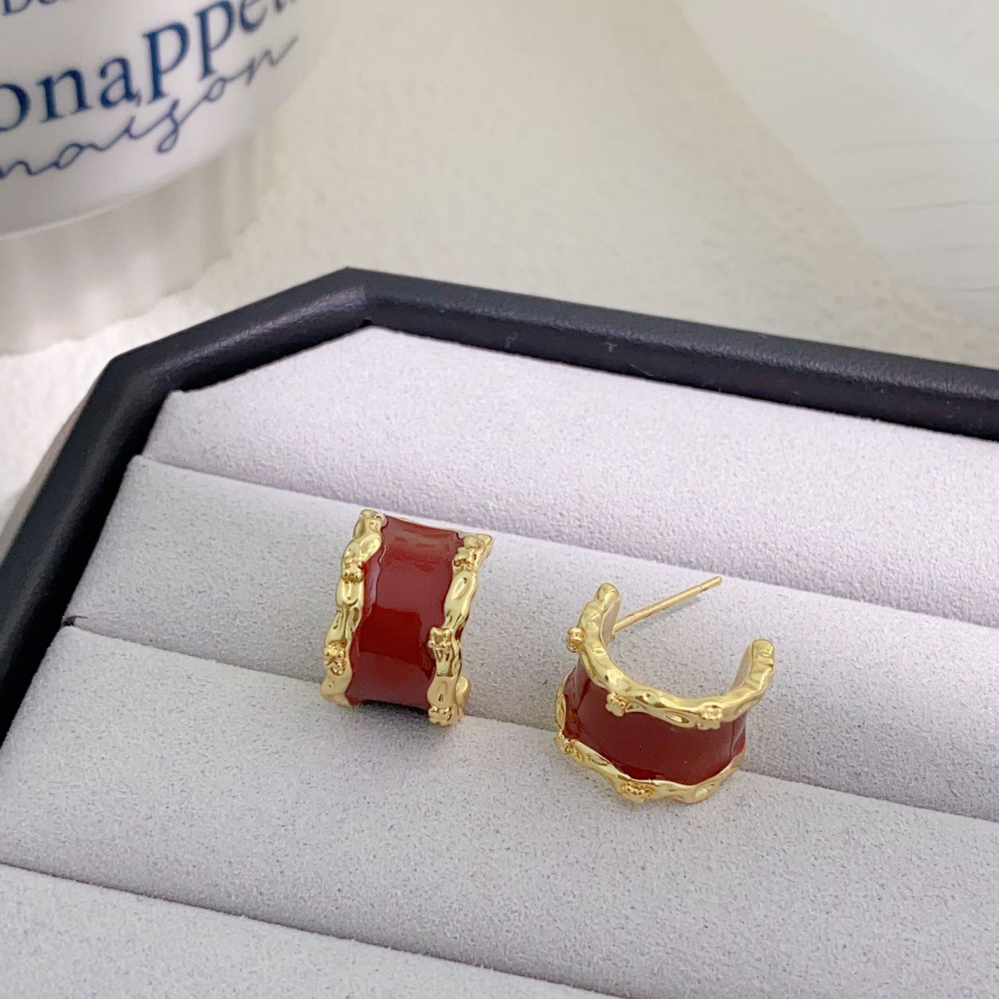 Women's French Retro Red Enamel Drip Glazed Earrings