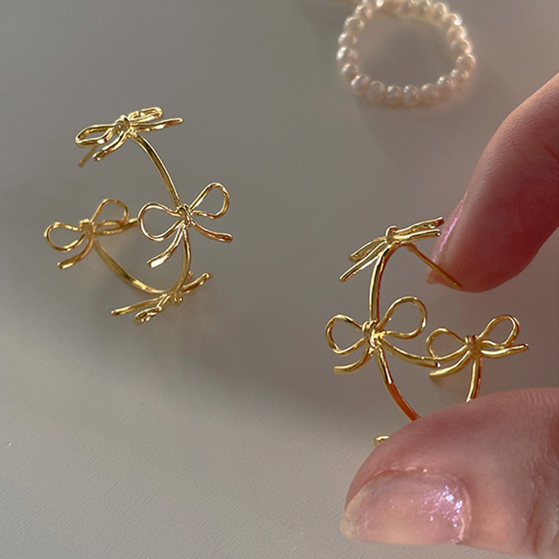 Women's Metal Hollow Bow Niche Design Simple Rings