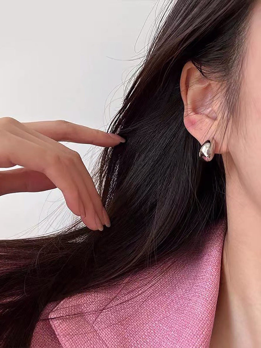 Niche Semicircle Metal Fat Moon Gold Beans Earrings