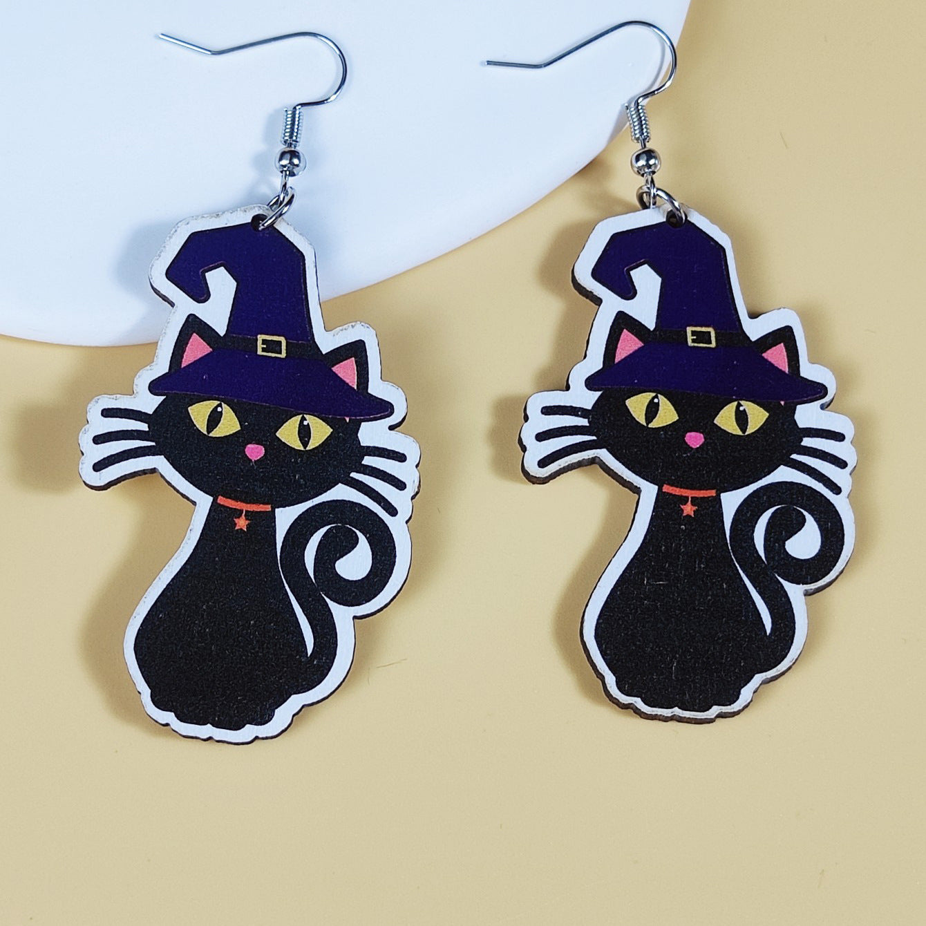 Women's Funny Personality Ghost Cute Cartoon Cat Earrings